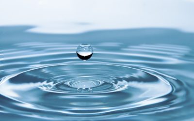 Mundwasser und Zähneputzen